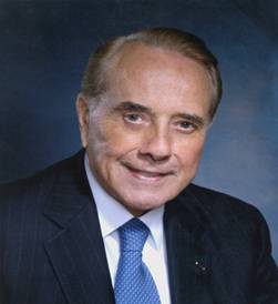 Bob_Dole,_PCCWW_photo_portrait.JPG