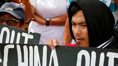 https://gdb.voanews.com/18D83FEF-166C-4A30-898F-AB0BD86D809F_w1023_r1_s.jpg