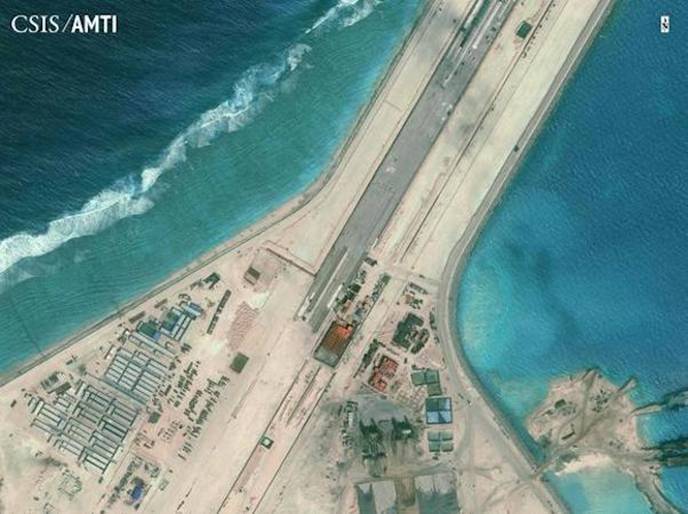 Một phần của đường băng Subi Reef  CSIS Asia Maritime Transparency Initiative/Digital Globe/Handout via Reuters