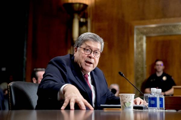 https://media1.s-nbcnews.com/i/newscms/2019_18/2842401/190501-william-barr-ew-454p_a67001561605b70b9eefaab1b290e4d4.jpg