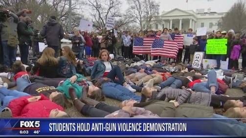 https://i2.wp.com/media.fox5dc.com/media.fox5dc.com/photo/2018/02/19/Students_hold_anti_gun_violence_demonstr_0_4981534_ver1.0_640_360.jpg?resize=820%2C461&ssl=1