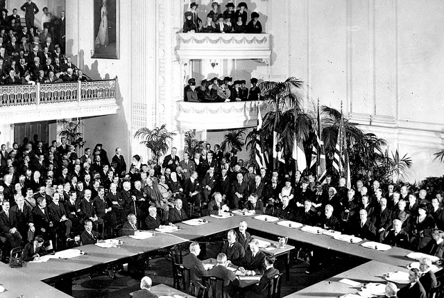 https://3.bp.blogspot.com/-W9rIqSXxkWU/W_JxrTFE4TI/AAAAAAAACHU/CsDzaxTaHMMhM8spndLSmau1yqxIFG0jwCLcBGAs/s640/Treaty-of-Versailles-1919.jpg