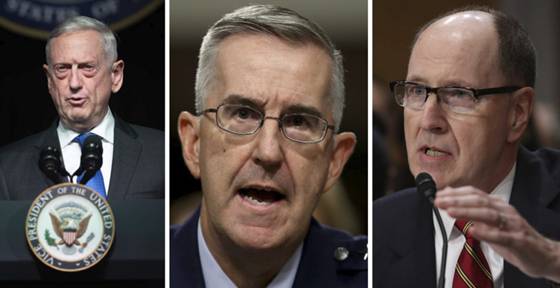 Lần lượt từ tri sang: Cựu Bộ trưởng Quốc phng James Mattis; Tướng John Hyten, Ph Chủ tịch Hội đồng Tham mưu trưởng Lin qun; Tướng Khng qun đ nghỉ hưu Robert Kehler l những người cng khai tuyn bố qun đội sẽ khng tun theo mệnh lệnh của Tổng thống.