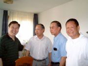 Phay gioi theu anh Cuong voi cac ban