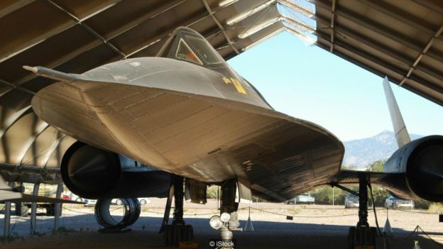 http://ichef-1.bbci.co.uk/news/ws/624/amz/worldservice/live/assets/images/2016/09/16/160916174934_soviet_pilot_defector_7_640x360_istock_nocredit.jpg