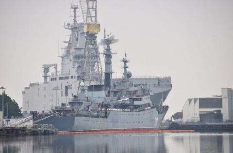 Tu Vladivostok v con tu huấn luyện Smolny đ đưa họ sang Php