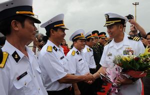 http://saigonecho.info/main/images/stories/lebahung2.jpg