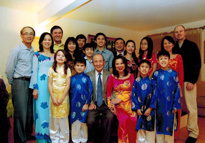 Family-picture-001-400.jpg
