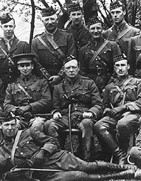 https://upload.wikimedia.org/wikipedia/commons/8/88/WinstonChurchill1916Army.gif